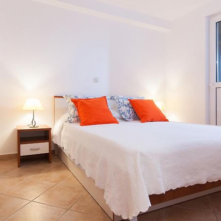 Villa Helena Подгора Экстерьер фото